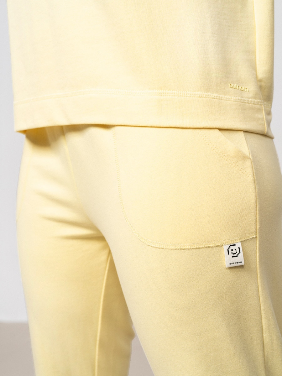 OUTHORN Spodnie dresowe damskie - żółte Jasny żółty 3