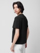 OUTHORN T-shirt o kroju boxy z nadrukiem damski - czarny Głęboka czerń 4