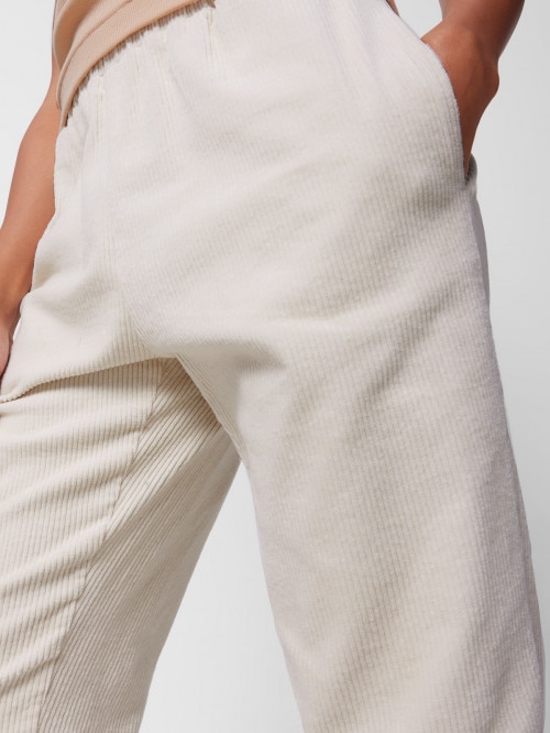 Spodnie sztruksowe damskie - szare